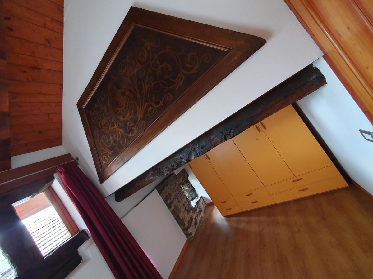 Appartamenti Vacanze E Camere Roccetta Fiorita Pettenasco Habitación foto