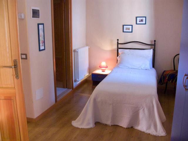 Appartamenti Vacanze E Camere Roccetta Fiorita Pettenasco Exterior foto